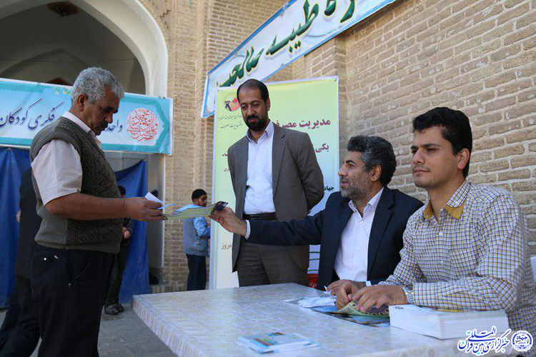 نمازگزاران یزدی با مدیریت مصرف برق آشنا شدند