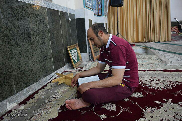 گزارش تصویری مراسم معنوی اعتکاف در مساجد خرمآباد گزارش تصویری مراسم معنوی اعتکاف در مساجد خرمآباد
