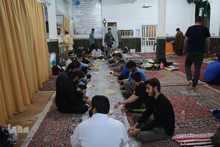 گزارش تصویری مراسم معنوی اعتکاف در مساجد خرمآباد گزارش تصویری مراسم معنوی اعتکاف در مساجد خرمآباد