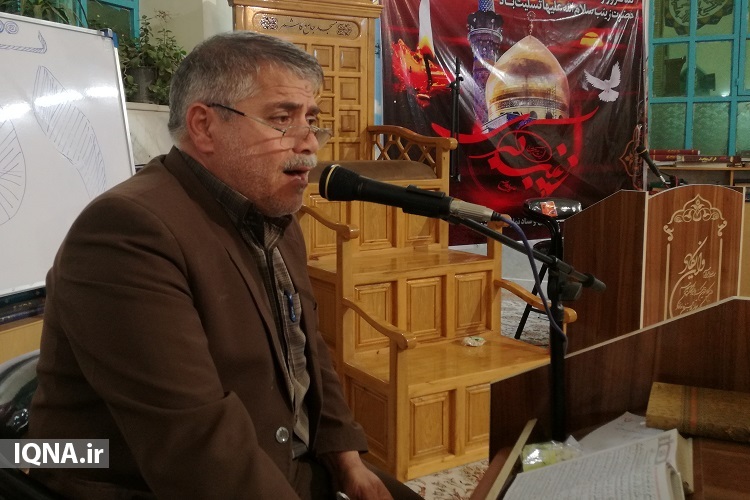 محفل قرآنی معتکفان در کاشمر برگزار شد محفل قرآنی معتکفان در کاشمر برگزار شد