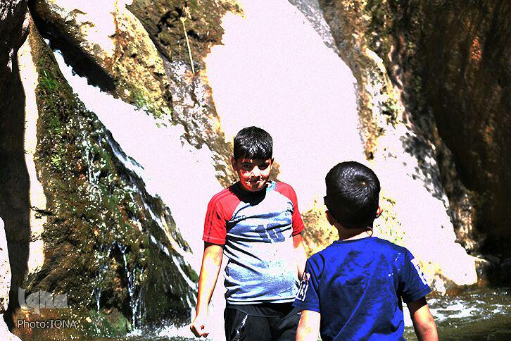 گزارش تصویری آبشار طلایی خرم&zwnj;آباد