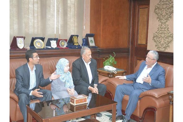 پاسداشت دختر برتر مسابقات بین‌المللی قرآن مصر+عکس