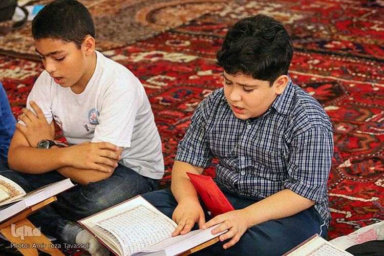 آموزش 150قرآن آموز در موسسه قرآن و عترت کوثرخواجه هریس