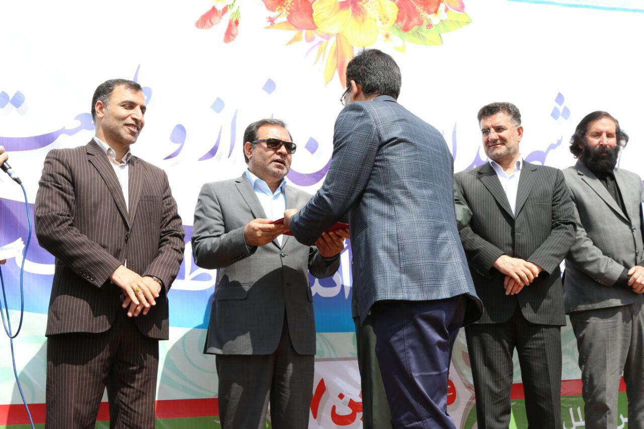 گزارش تصویری آئین تجلیل از فعالان روز طبیعت در لرستان