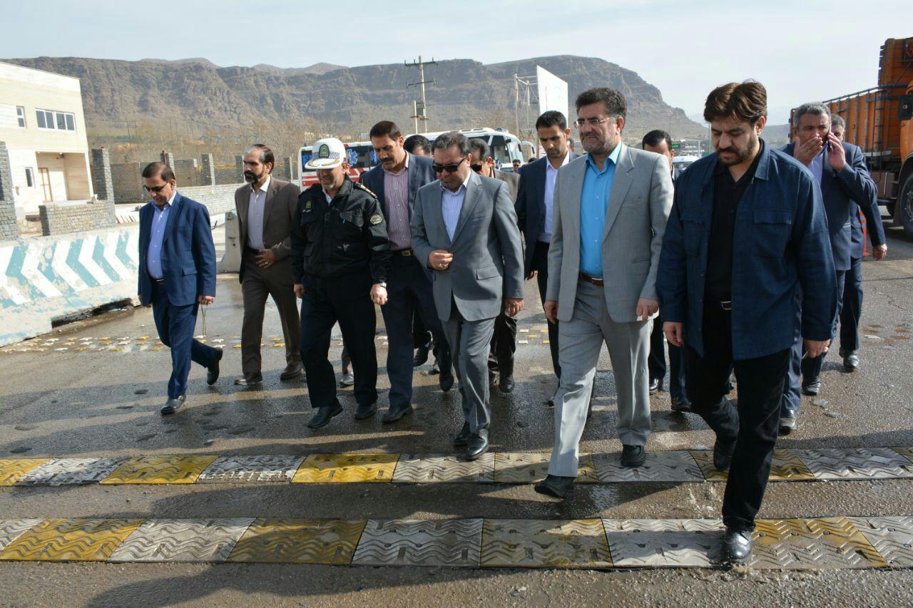 بازدید استاندار لرستان از روند خدمات&zwnj;رسانی ستادهای نوروزی