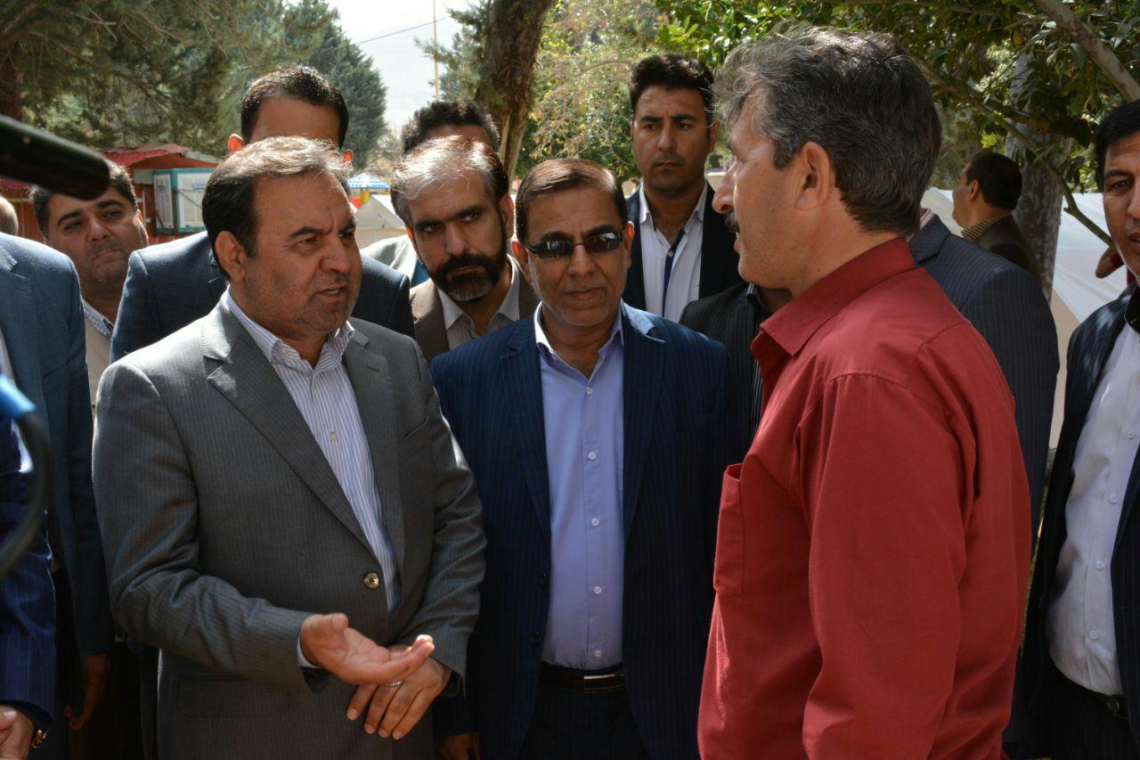 بازدید استاندار لرستان از روند خدمات&zwnj;رسانی ستادهای نوروزی