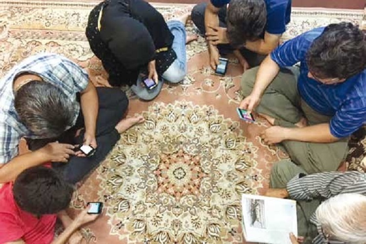مواظب باشیم دورهمی&zwnj;های هوشمندانه زندگیمان را تهدید نکند
