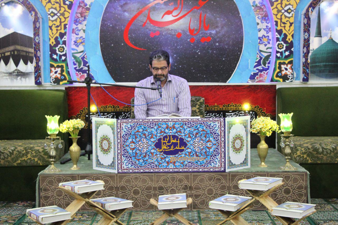 اولین جلسه محفل قرآنی نور در آبادان برگزار شد+ تصاویر