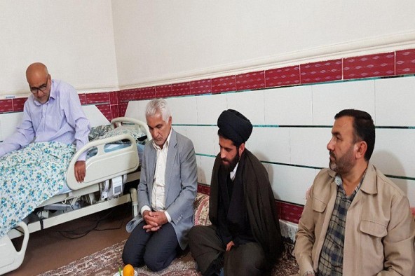 مدیرکل ارشاد اسلامی کهگیلویه و بویراحمد با خانواده 5 پیشکسوت قرآنی دیدار کرد