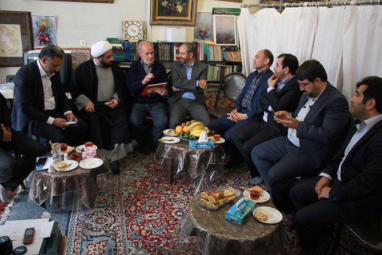 مسیر هنر متعهد را با خود باختگی نمی&zwnj;توان طی کرد