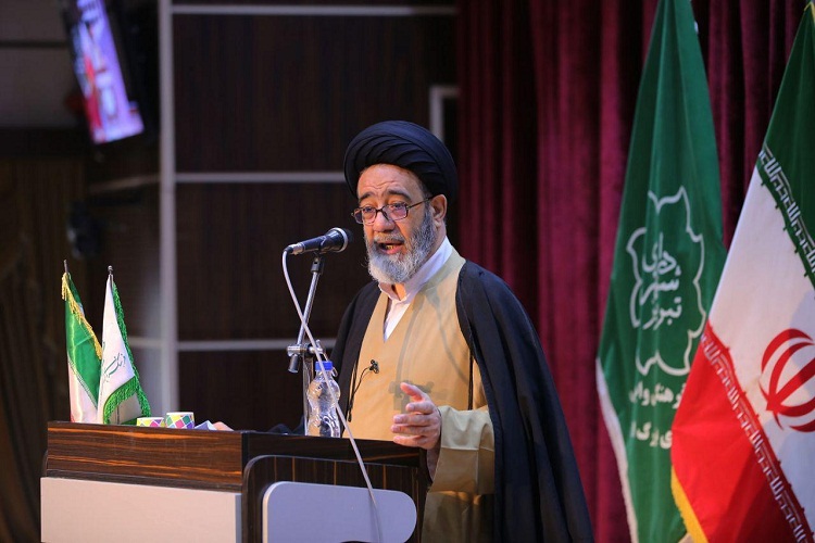 تداوم حرکت در مسیر اقتدار انقلاب مستلزم توجه به آرمان، اهداف اساسی و شناسایی تهدیدها و مقابله با آنهاست؛ تداوم حرکت در مسیر اقتدار انقلاب مستلزم توجه به آرمان، اهداف اساسی و شناسایی تهدیدها و مقابله با آنهاست؛