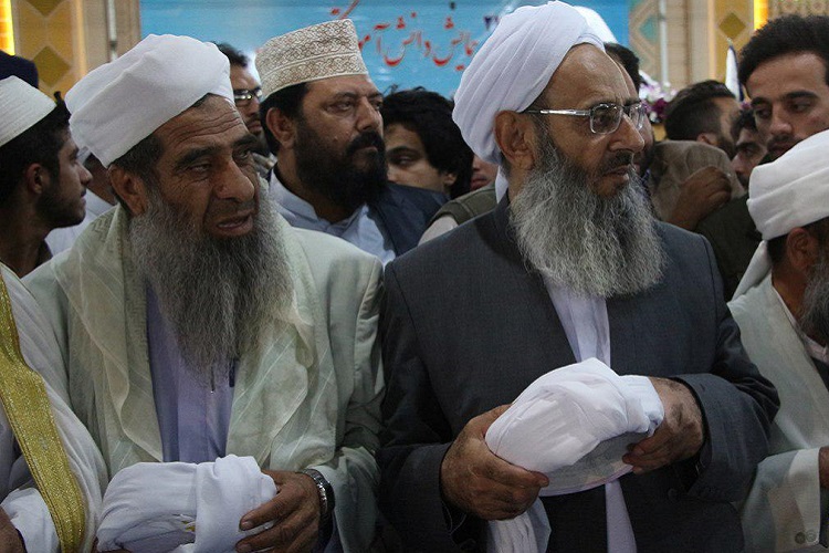 اختتامیه همایش دانش&zwnj;آموختگی طلاب اهل سنت در زاهدان برگزار شد