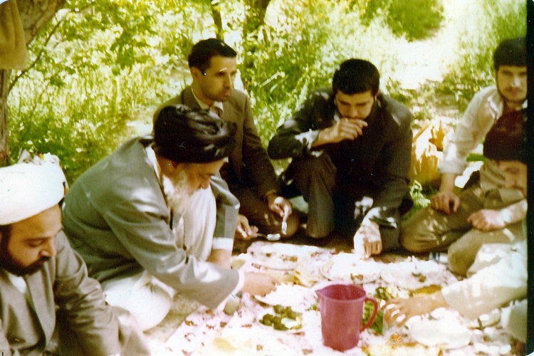 روایتی از ساده&zwnj;زیستی آیت&zwnj;الله مدنی