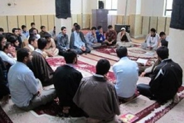 تببین &laquo;جایگاه نماز از دیدگاه اسلام&raquo; در ارومیه