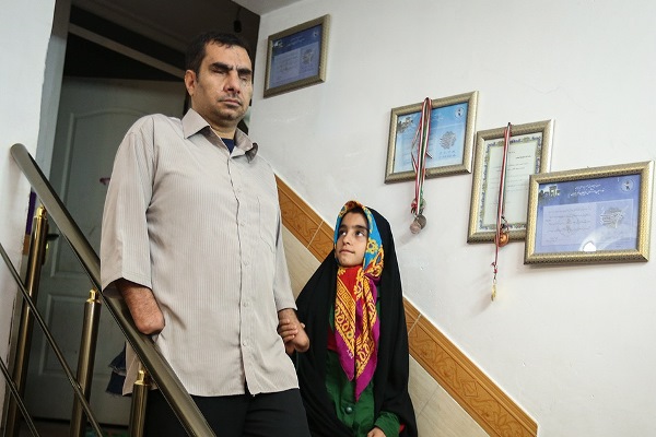 شنبه///انسانی به وسعت یک دریا/ همه ما را فراموش کردند/جانبازی که با ابتکار غواصی می&zwnj;کند