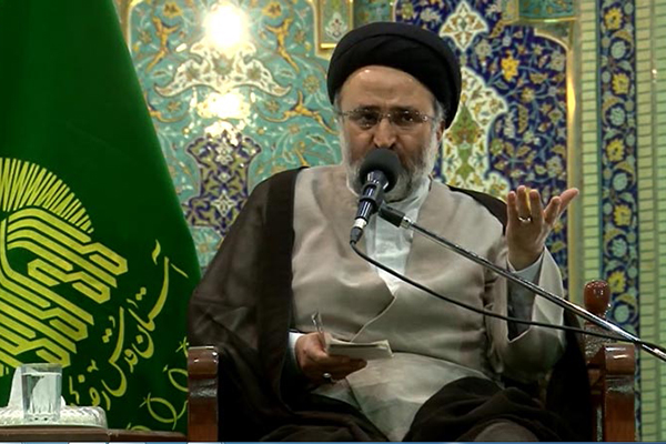 گرفتاری انسان در زندگی معلول اعمال او است