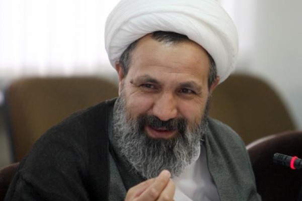 8 فروردین////اجرای کلان&zwnj;پروژه&zwnj;های قرآنی در سال جدید/ 20 اثر در راه نمایشگاه کتاب