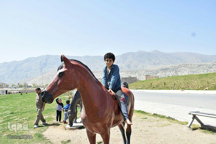 آبشار طلایی؛ یکی&zwnj;از بی&zwnj;نظیرترین جاذبه&zwnj;های گردشگری خرم&zwnj;آباد