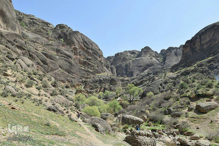 آبشار طلایی؛ یکی&zwnj;از بی&zwnj;نظیرترین جاذبه&zwnj;های گردشگری خرم&zwnj;آباد