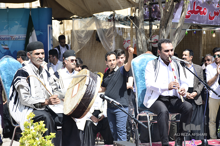 بازدید مسفران نوروزی از چهل ستون