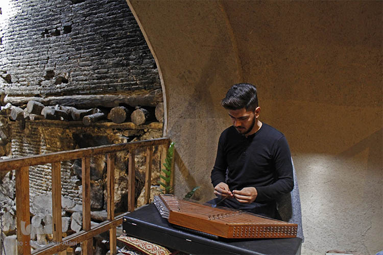 بازدید مسافرین نوروزی از عصارخانه شاهی