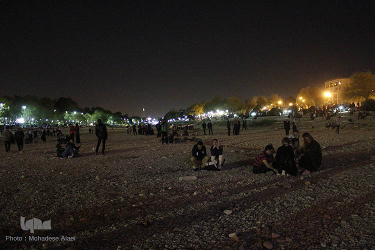 نورپرردازی سه بعدی پل خواجو به مناسبت سال نو