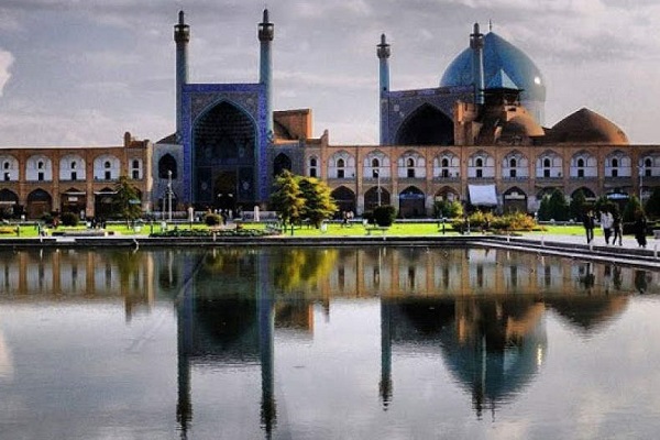 طرح &laquo;طبیب وطن بر بالین میراث کهن&raquo; در میدان امام اصفهان برگزار می&zwnj;شود