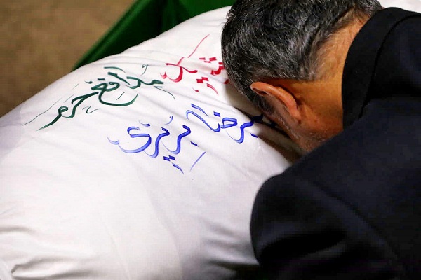 پیکر شهید مدافع حرم &laquo;علیرضا بریری&raquo; به آغوش وطن