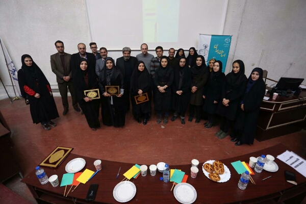 گزارش تصویری؛ مستبقه دفاع 3 دقیقه&zwnj;ای پایان&zwnj;نامه&zwnj;های دانشجویی در همدان