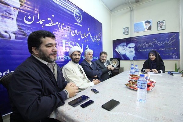 گزارش تصویری از نشست کتابخوان در همدان