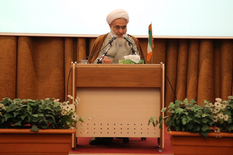 قرآن کریم مجازات فتنه گران را خشکاندن ریشه آنها می&zwnj;داند