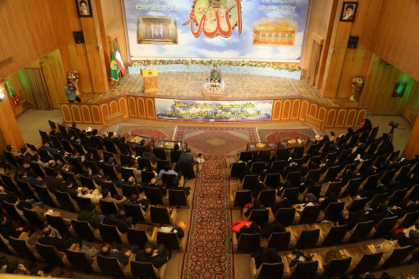 تجلیل از برگزیدگان مسابقات قرآن اتکا تهران  + عکس