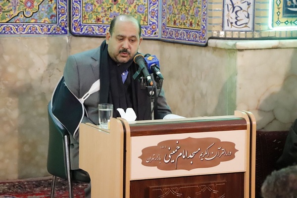 در حال بارگذاری عکس////برگزاری محفل انس با قرآن در مسجد امام (ره) بازار تهران + عکس
