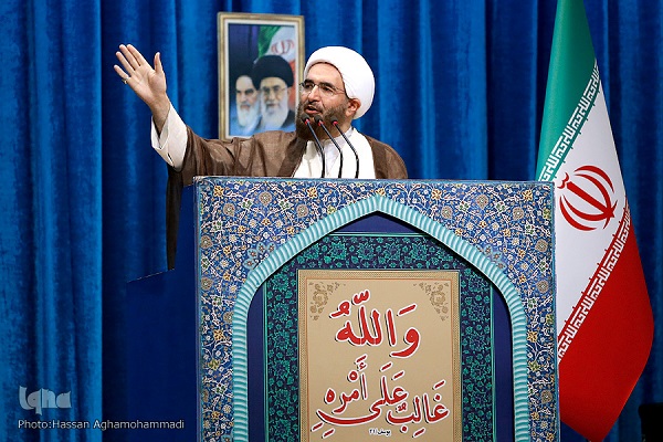 آنچه از برداشتن میله‌های نماز جمعه مهم‌تر بود