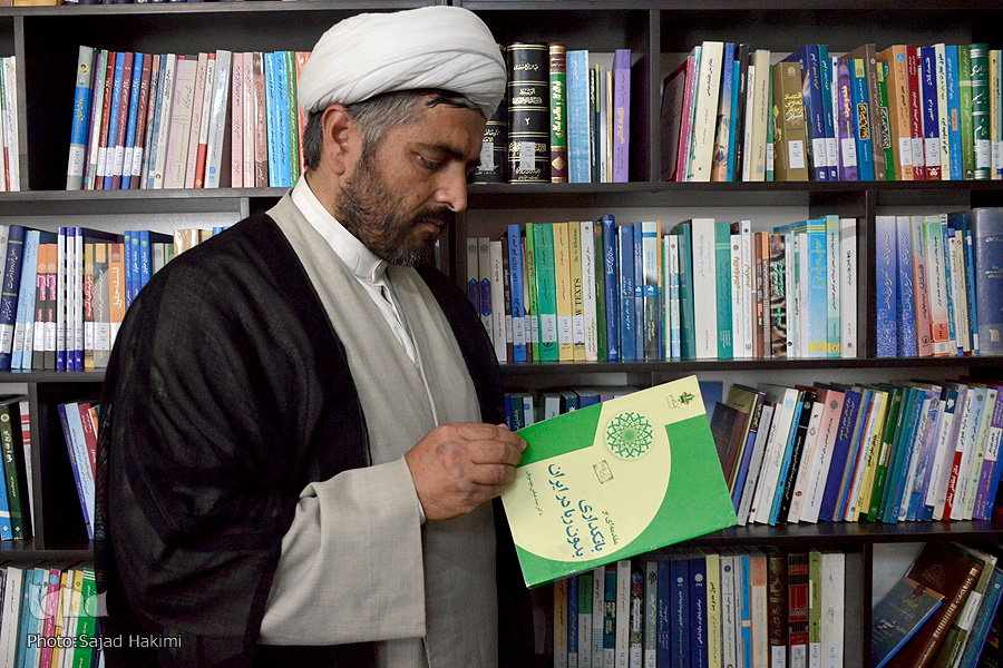 یکشنبه///تغییر سودها به ماه‌شمار گامی به سوی بانکداری اسلامی است/ نیازمند سودهای سال‌شمار هستیم