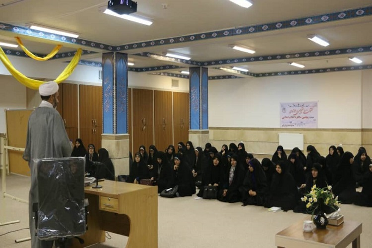 برگزاری گفتمان دینی &laquo;انقلاب اسلامی&raquo; در سنندج