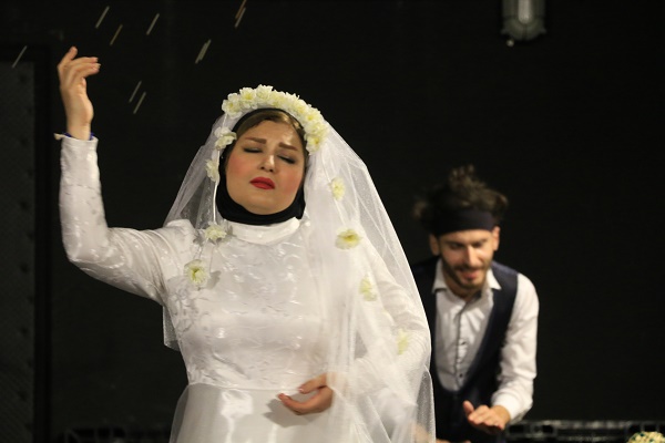 گزارش تصویری &laquo;نمایش یاغی&zwnj;های عاشق&raquo; در ساری