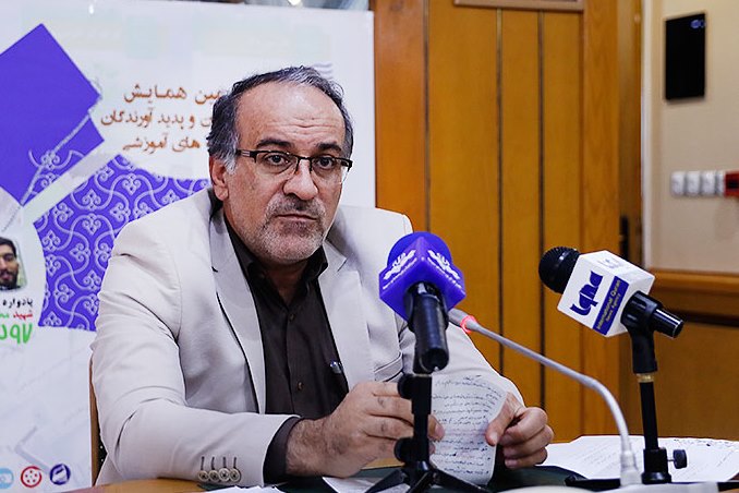 رد نشود// از رفراندوم حجاب تا بغض معلم قرآن