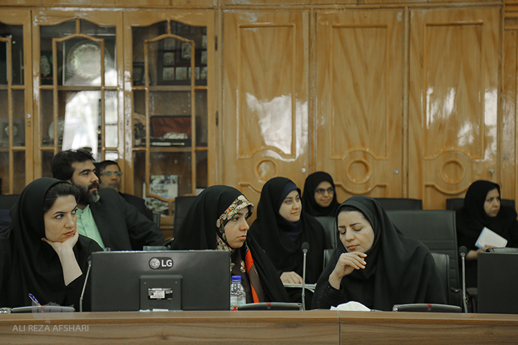 نشست خبری استاندار اصفهان