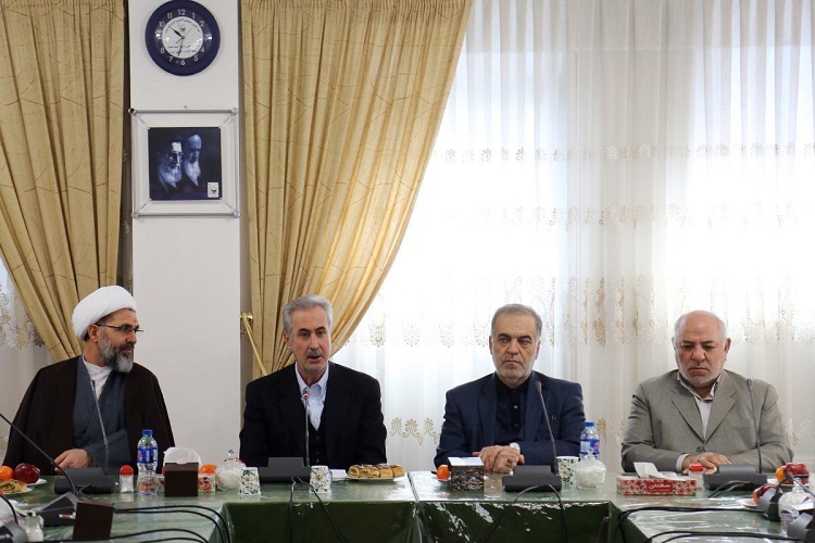 نباید از تربیت نسل جوان غفلت شود