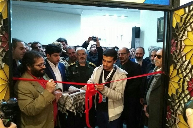 برپایی نمایشگاه عکس هنرمندان دوران دفاع مقدس لرستان