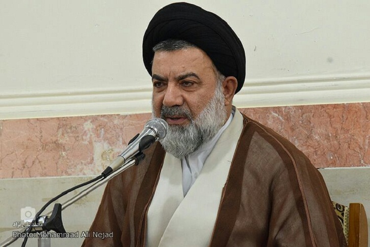 هم&zwnj;خوانی سرودهای حماسی با آرمان&zwnj;&zwnj;های انقلاب
