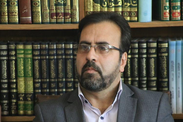 اصحاب فرهنگ و هنر نمایندگان عزت و کرامت یک ملت&zwnj; هستند