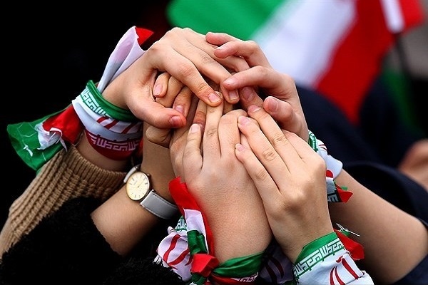 چهل سالگی انقلاب؛ &laquo;افتخار به گذشته و امید به آینده&raquo;