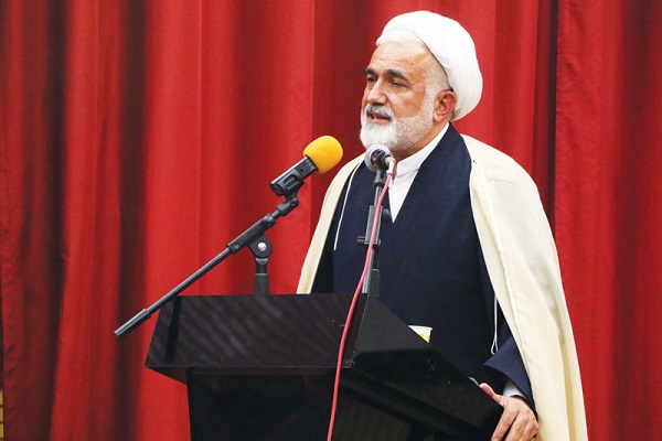 عدالت&zwnj;محوری در اقتصاد مقاومتی مدنظر قرار گیرد