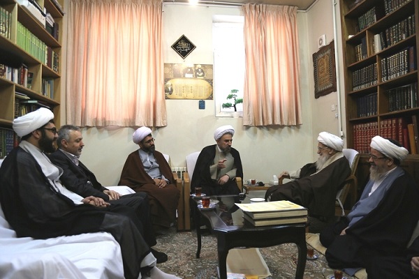 دیدار مدیران پژوهشکده عروةالوثقی با آیت&zwnj;الله العظمی صافی گلپایگانی