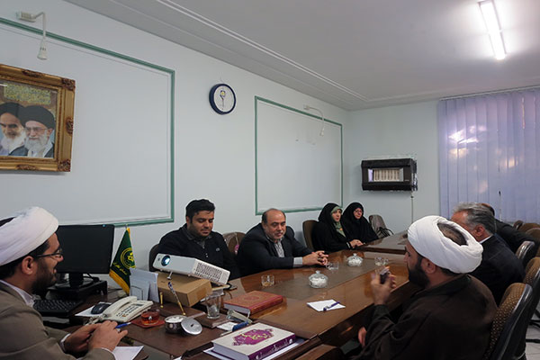 نشست مشترک شورای هيئات مذهبی و کانون مداحان رباط کريم