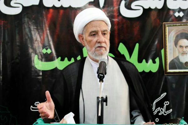 خانواده، تاثیر اساسی در ریشه و اعتقادات انسان دارد