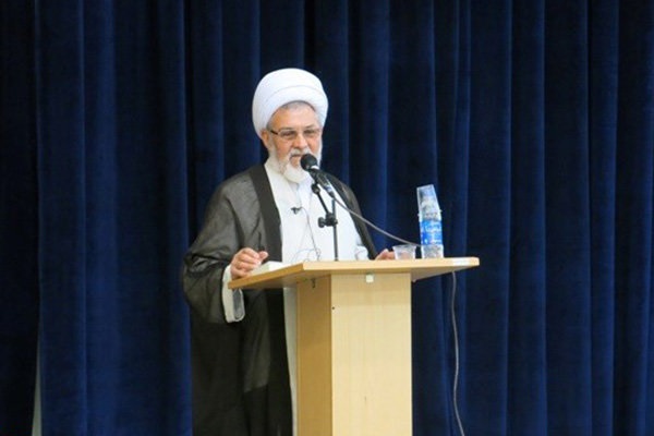 هدایت&zwnj;های رهبری و بصیرت ملت؛ دو عامل خنثی&zwnj;کننده توطئه&zwnj;های دشمنان