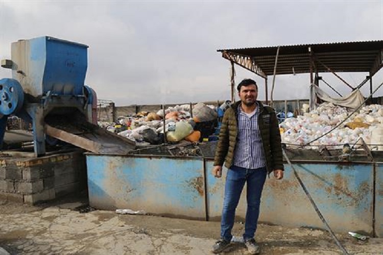 از جمعآوری پلاستیک کهنه تا کارآفرین شدن/اشتغالزایی برای 18 نفر از جمعآوری پلاستیک کهنه تا کارآفرین شدن/اشتغالزایی برای 18 نفر